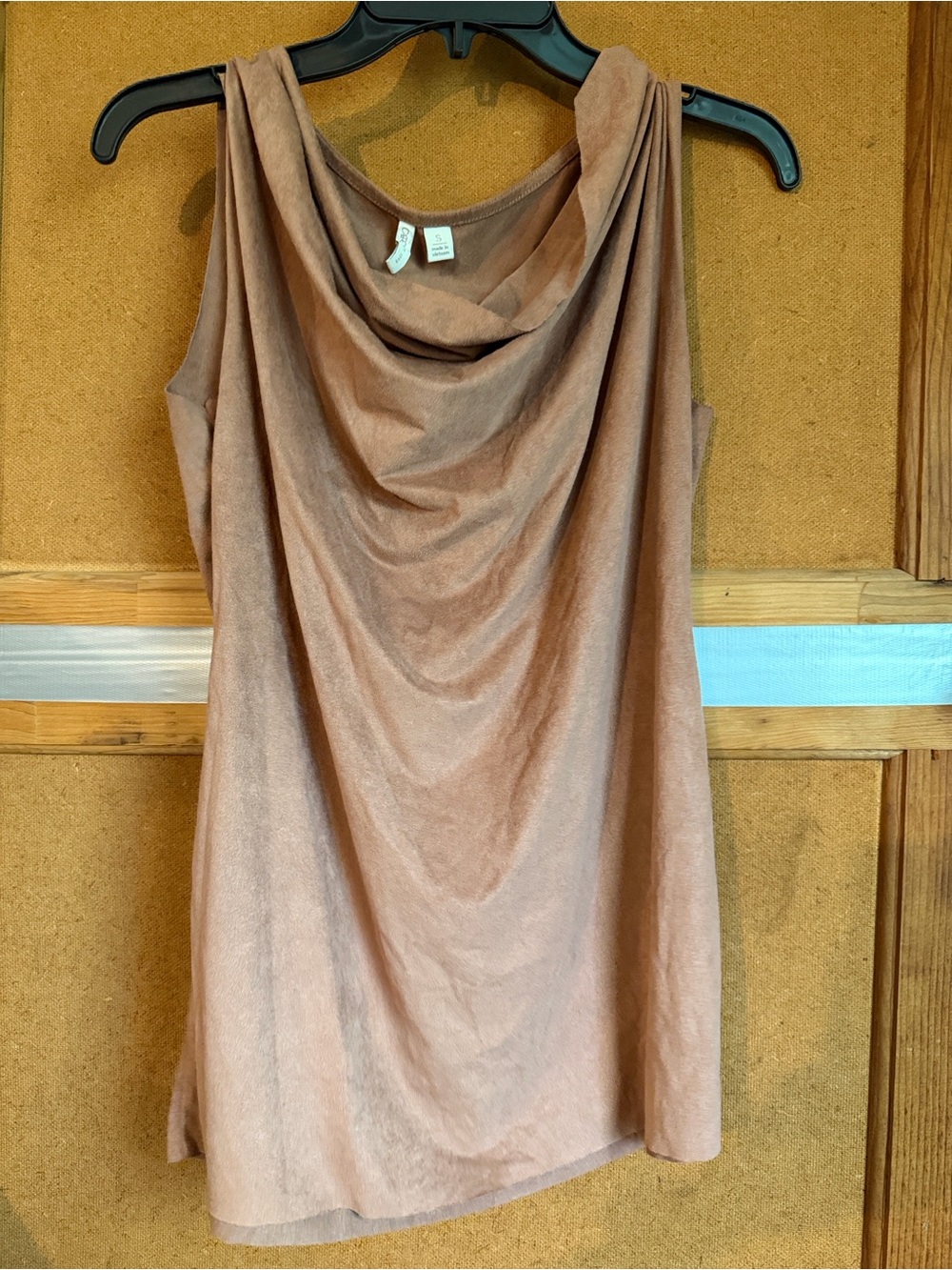 Cato Sleeveless Cowl Neck Midi Dress in Dusty Rose/tan